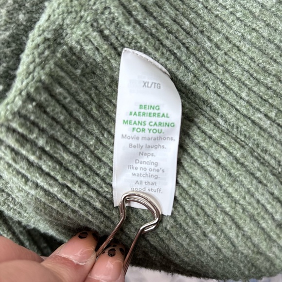 Aerie Sage White Striped V-Neck Sweater Women Cozy Knit Pullover XL - Picture 4 of 4